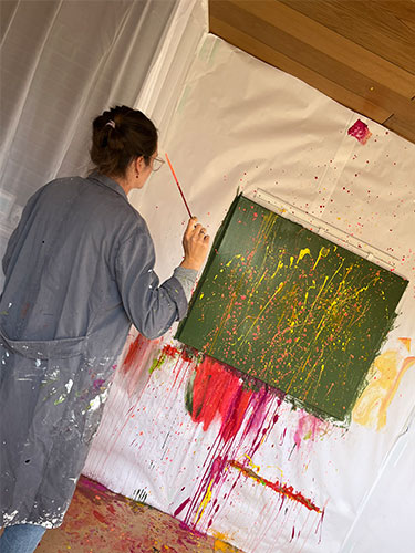 art-flow_actionpainting_Farbe-fein-werfen